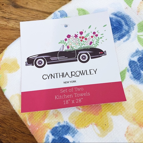 (2) Cynthia Rowley “Bride to Be” Kitchen Towels - Picture 2 of 5